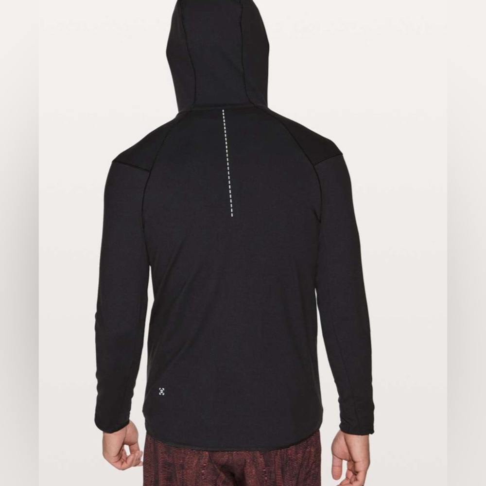 #209 Lululemon Surge Warm Full Zip
Black -Sz Med (Broken Zipper)